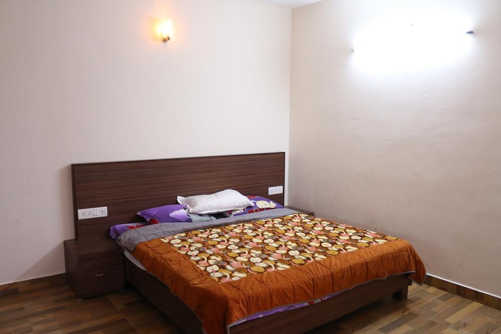 Adhithya Holidays Kodaikanal Rom bilde