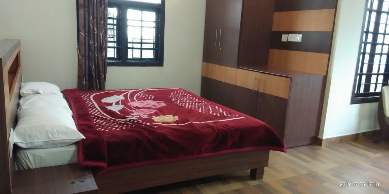 Adhithya Holidays Kodaikanal Eksteriør bilde